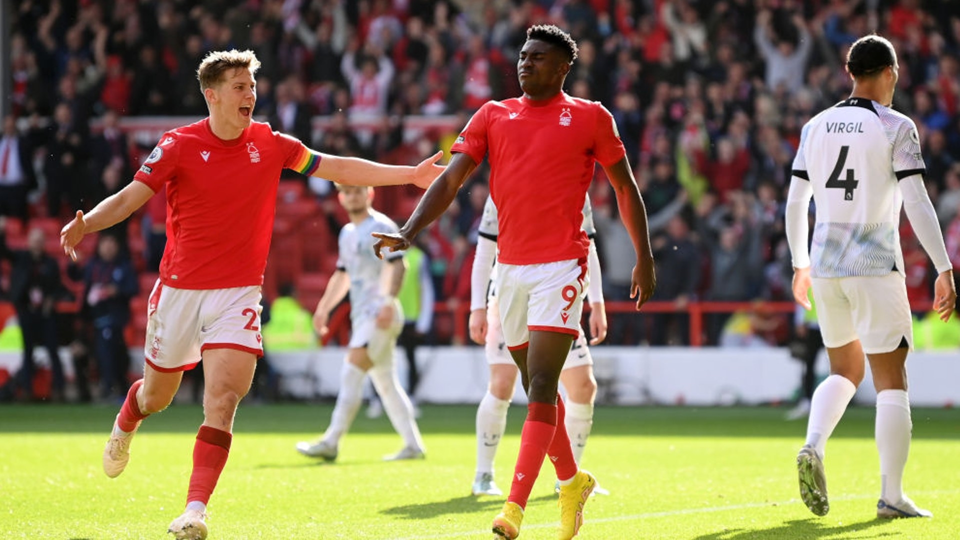 争的球员屈 争的球员屈